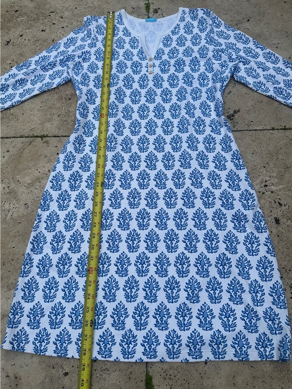 J. McLaughlin for Dillard’s Med Catalina Cloth Dress with Henley Neckline CLASSY - Picture 5 of 8